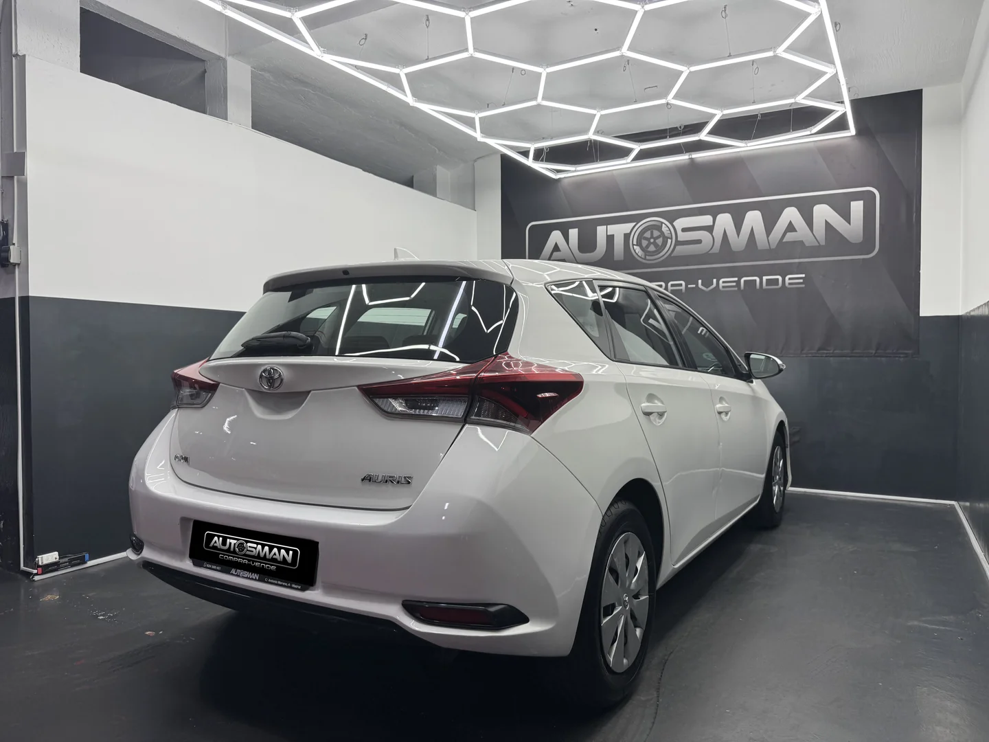 TOYOTA AURIS ACTIVE 2017 Diésel Blanco - Detalle